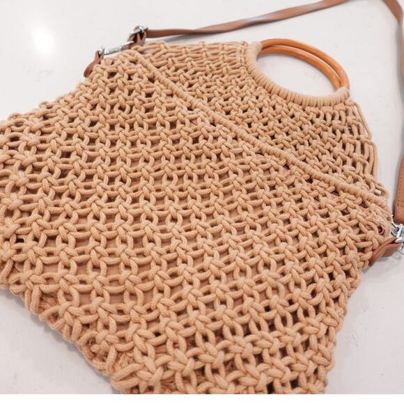 ZIPPER CLOSER TAN MACRAME RING CROSSBODY BOHO BAG - Picture 2 of 13